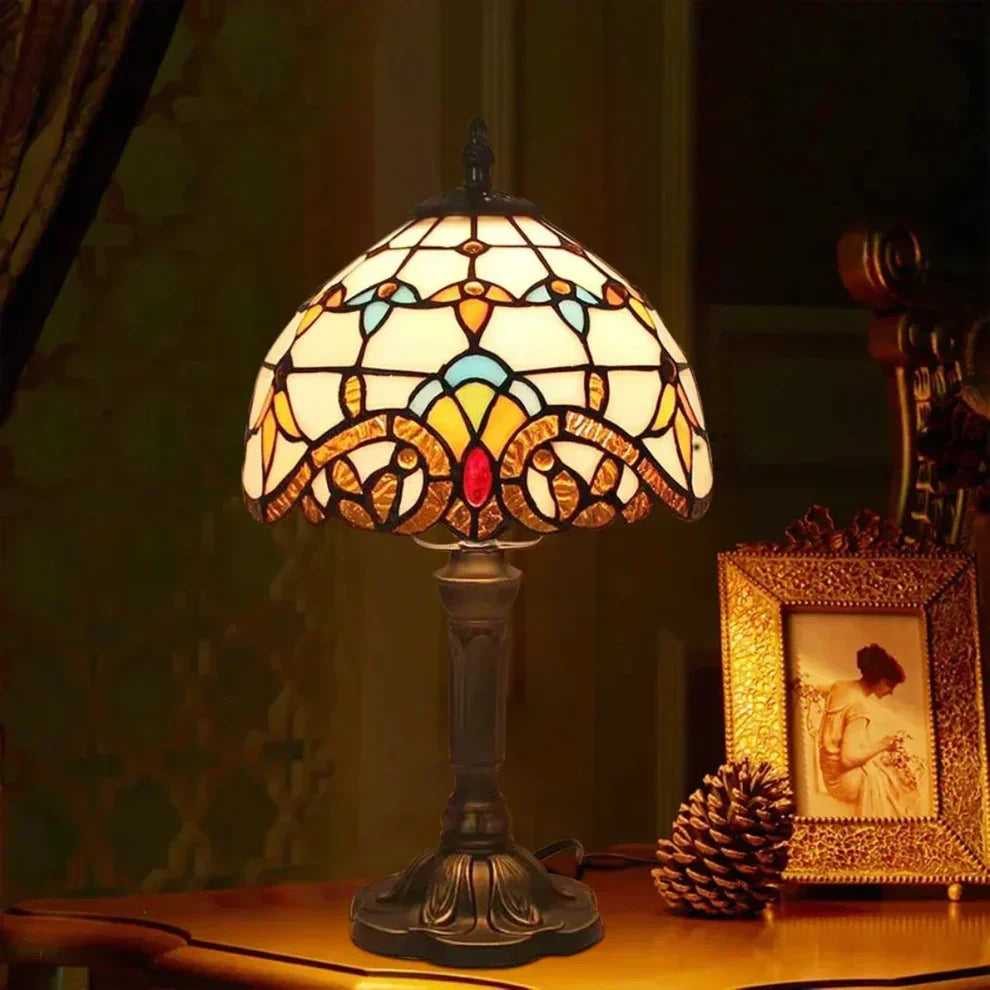 Antieke Lamp van Gekleurd Glas - Tijdloze Elegantie & Vakmanschap