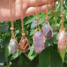 Ketting met verwisselbare kristalsteen voor stralende stijl en harmonie.