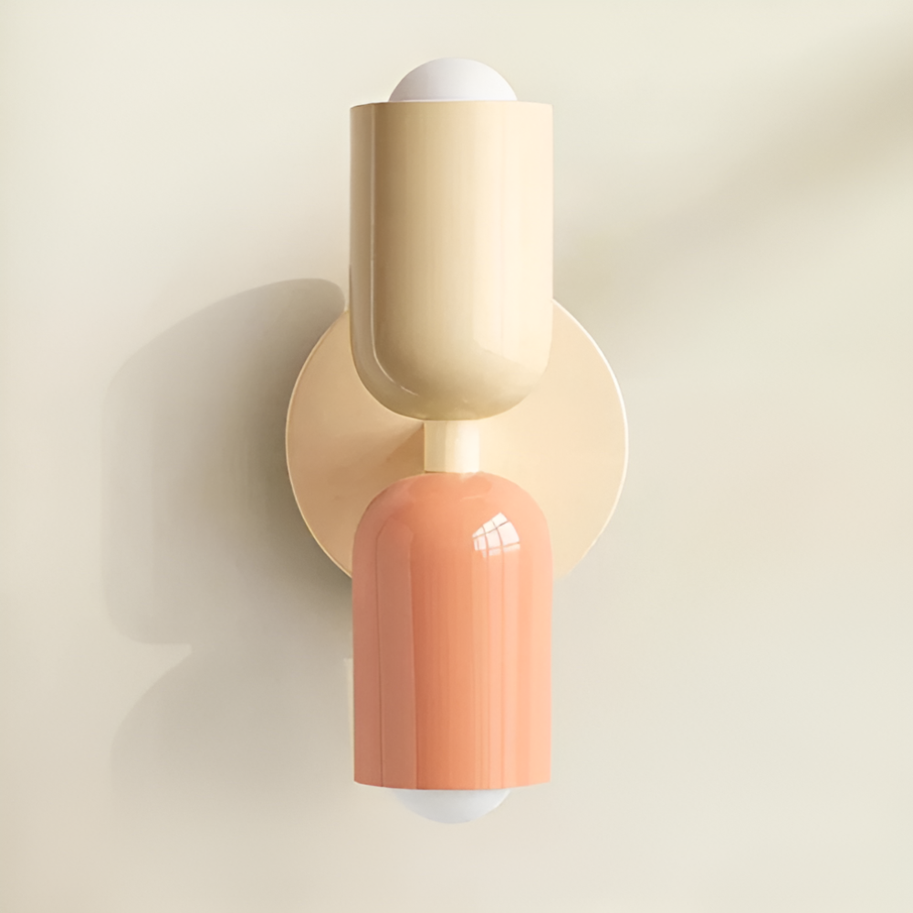 Wandlamp met twee capsulevormige kappen