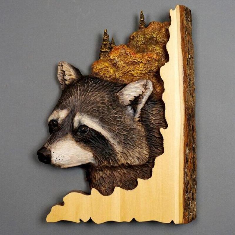 Handgesneden Houten Wanddecoratie in Diervorm