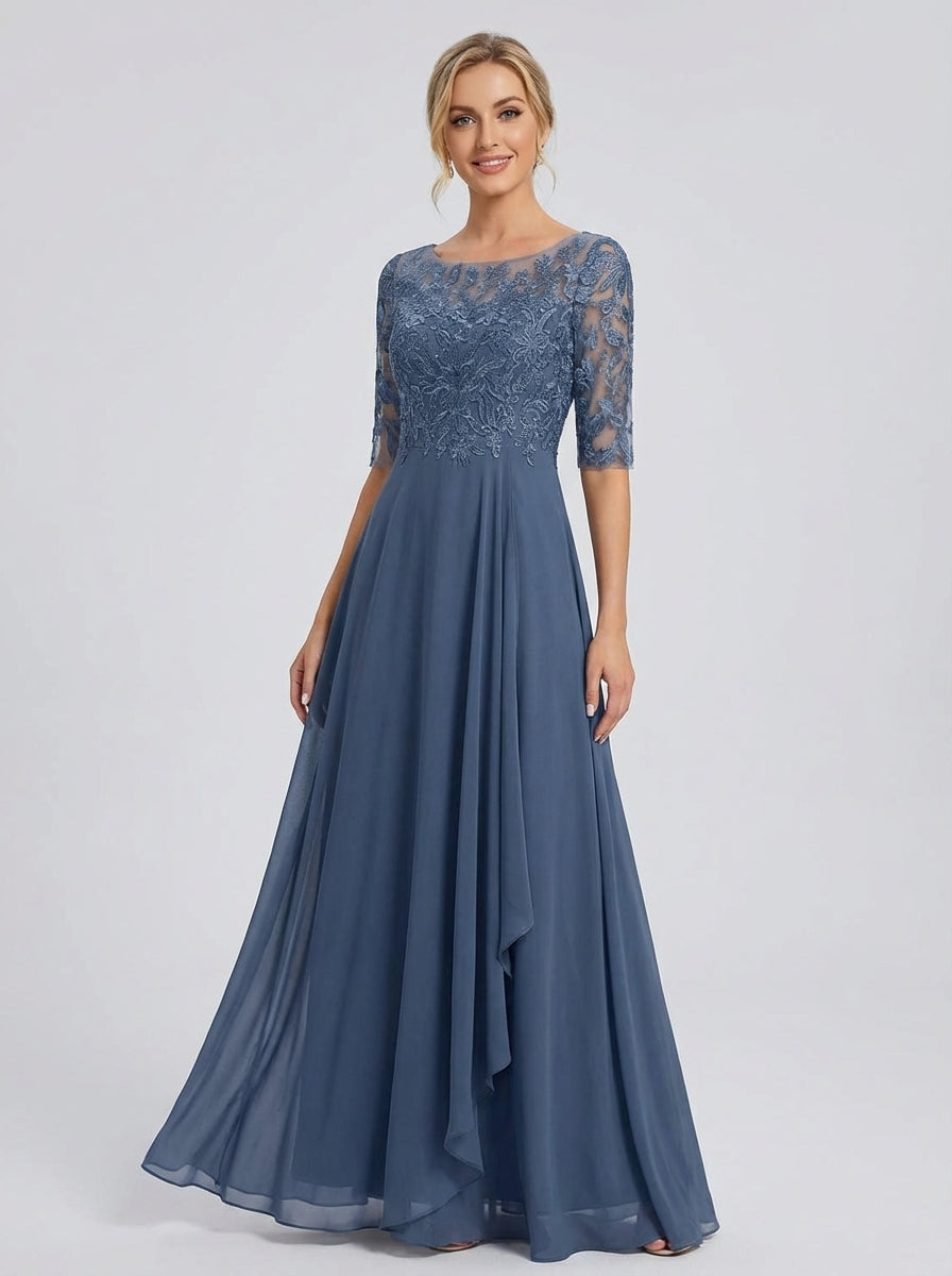Dames avondjurk van chiffon met bloemenkant