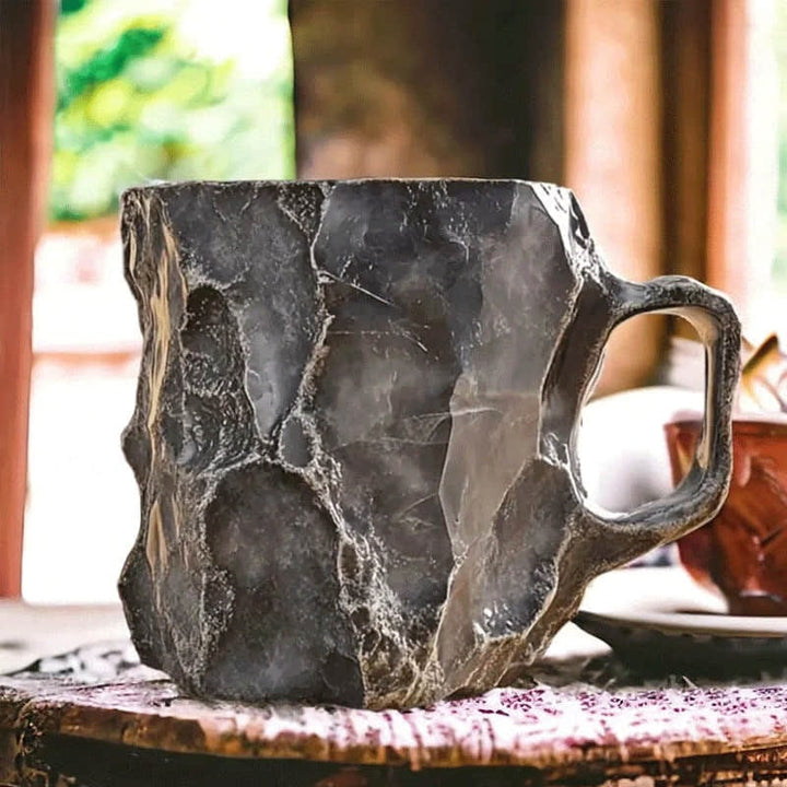Koffiemok kristalgeode kwarts getextureerd handvat agaatpatroon
