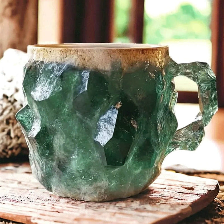 Koffiemok kristalgeode kwarts getextureerd handvat agaatpatroon