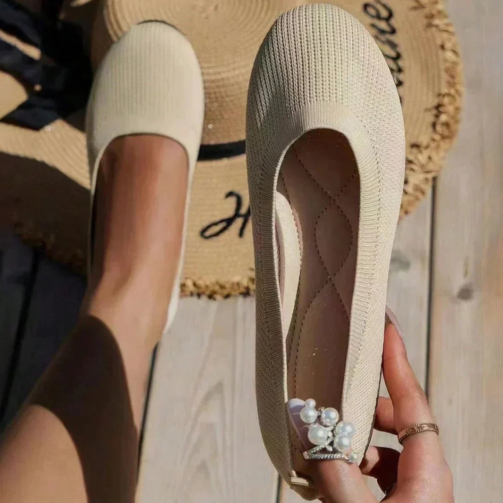 https://cdn.shopify.com/s/files/1/0659/5451/2986/files/elegante-damesballerinas-gebreid-ademend-ontwerp-flexibel-comfortabel-verschillende-kleuren-maat-36--3.webp?v=1753532065