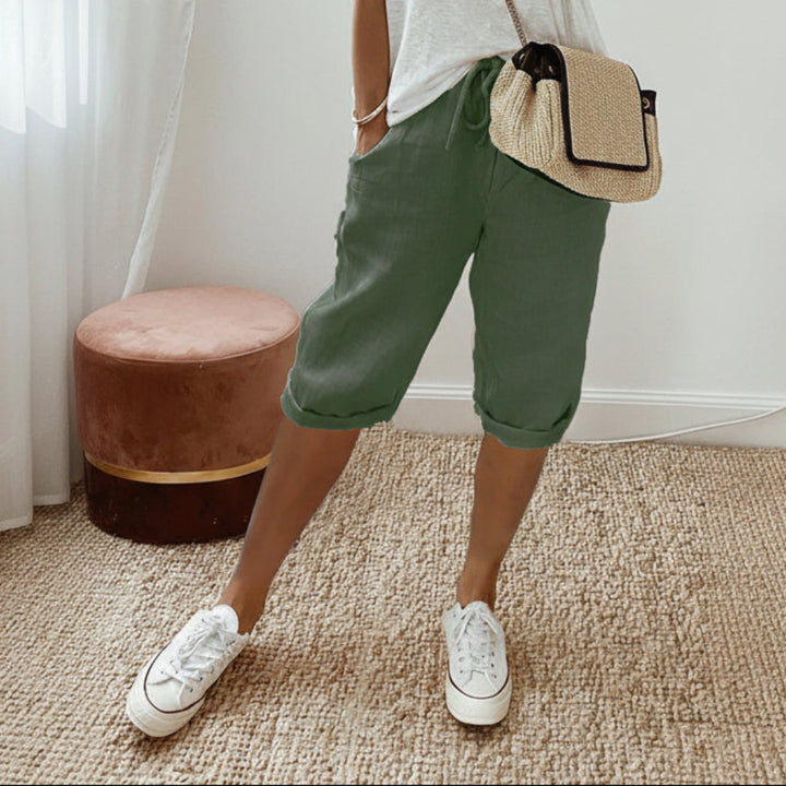 Women's Cotton And Linen Pocket Elastic Casual Shorts