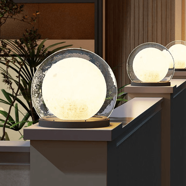 Moderne buitenlamp - Design in maanvorm