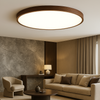 Plafondlamp van donker hout