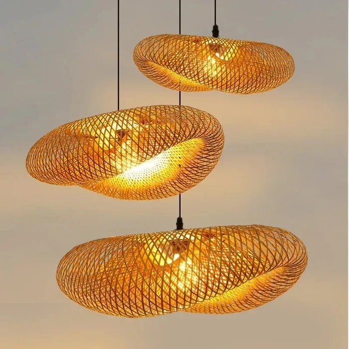 Handgevlochten bamboe hanglamp in boho-stijl