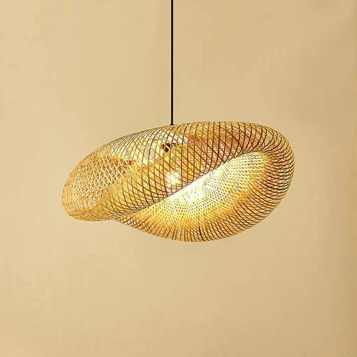 Handgevlochten bamboe hanglamp in boho-stijl