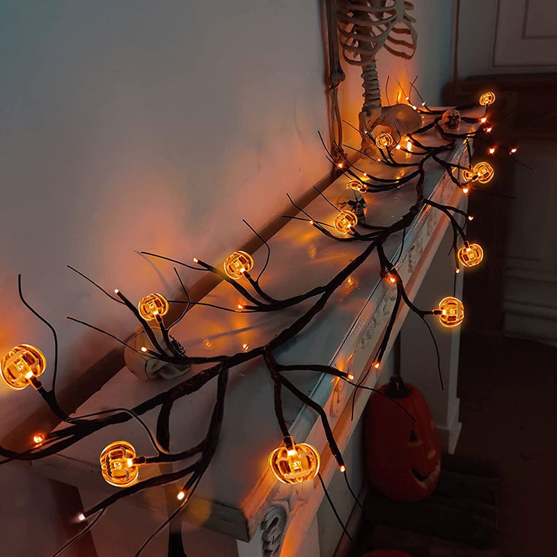 Halloweenslinger met verlichting, led-twijgen op batterijen voor schoorsteenmantel en buitendecoratie
