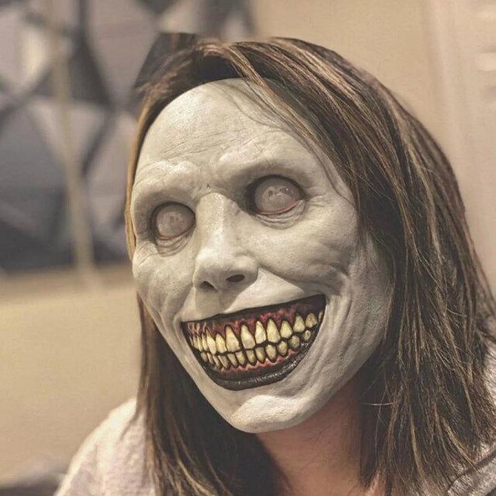Enge, griezelige Halloween-demonenmasker met scherpe tanden voor feest en cosplay clown