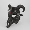 Halloween schedelmasker geitenontwerp met hoorns en omgekeerd kruis voor kostuumfeest en spookhuis