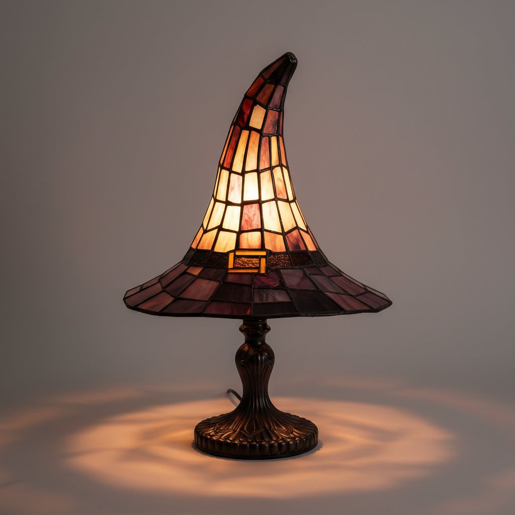 Halloween heksenhoed art-glass tafellamp met glas-in-loodkap en bronzen voet