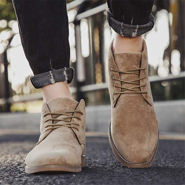 UrbanStride Classic | Stijlvolle halfhoge herenschoenen met veters