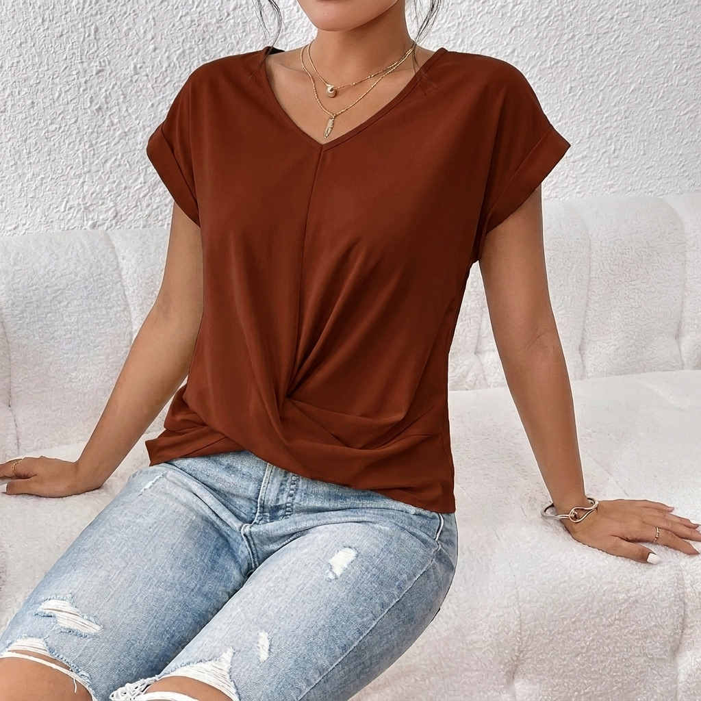 Dames T-shirt met V-hals, Korte Mouwen en Knoopdetail aan de Voorkant