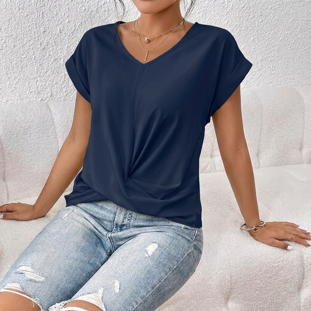 Dames T-shirt met V-hals, Korte Mouwen en Knoopdetail aan de Voorkant