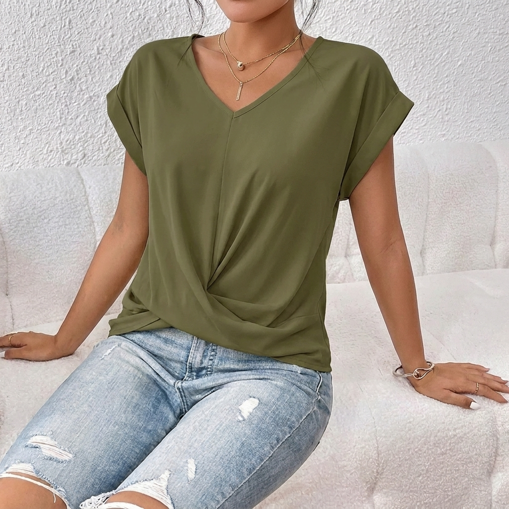 Dames T-shirt met V-hals, Korte Mouwen en Knoopdetail aan de Voorkant