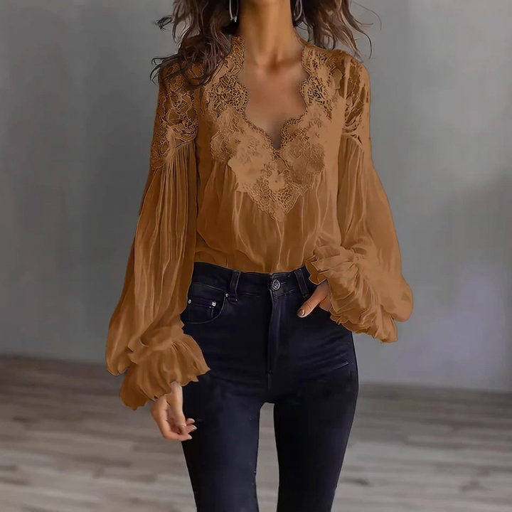 Damesblouse met panelen, ruches, pofmouwen en plooien