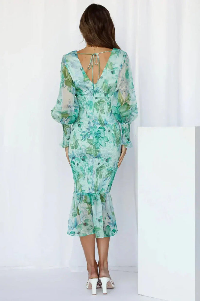 
                  
                    Mira – Bloemenprint Midi Jurk voor Lente en Zomer
                  
                
