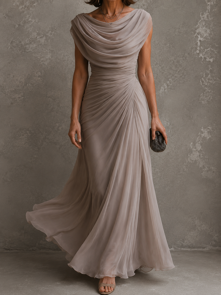 Gedrapeerde maxi-jurk met mouwloos silhouet