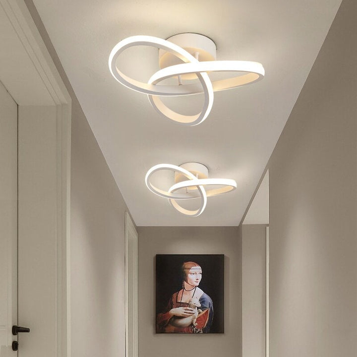 Led-plafondlamp, lage opbouwarmatuur, modern ontwerp met elkaar overlappende ringen