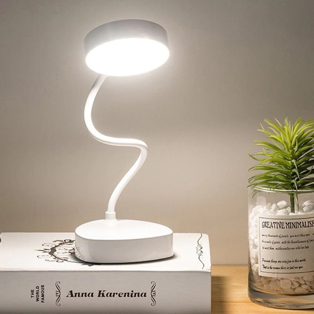 LED-bureaulamp met verstelbare flexibele zwanenhals, oplaadbaar via USB, compact ontwerp