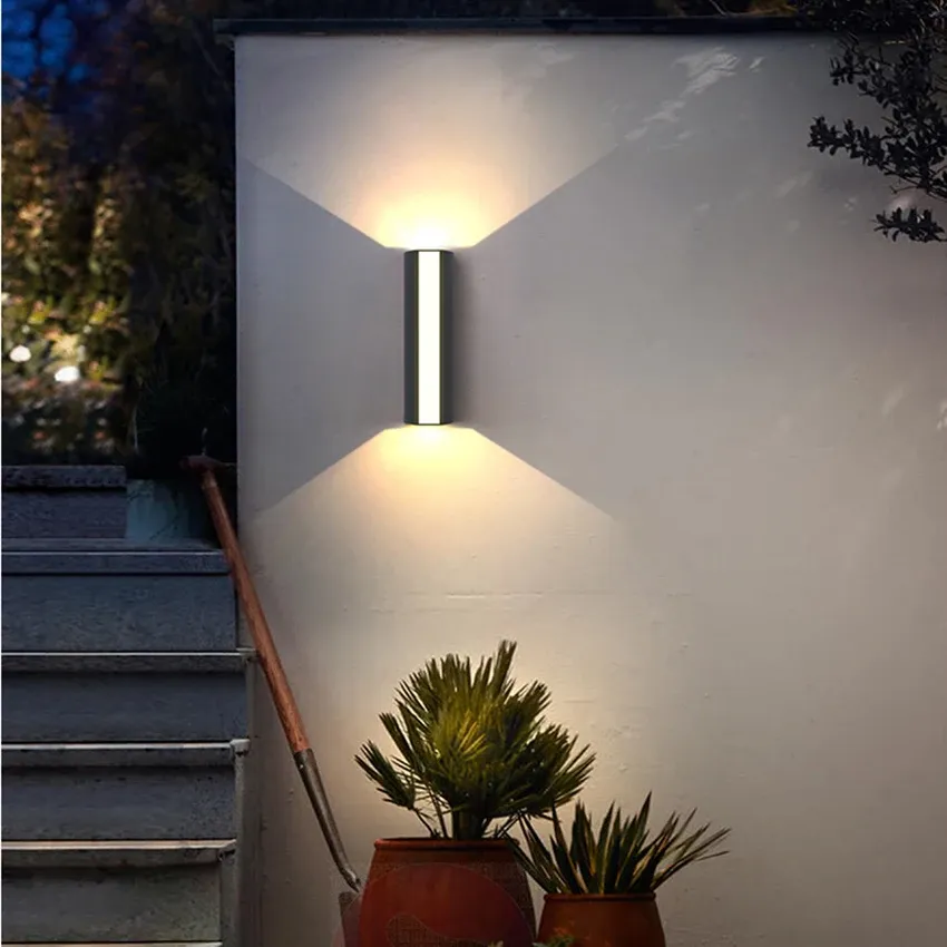 LED-wandlamp voor buiten met op- en neerwaartse verlichting, buitenmontage