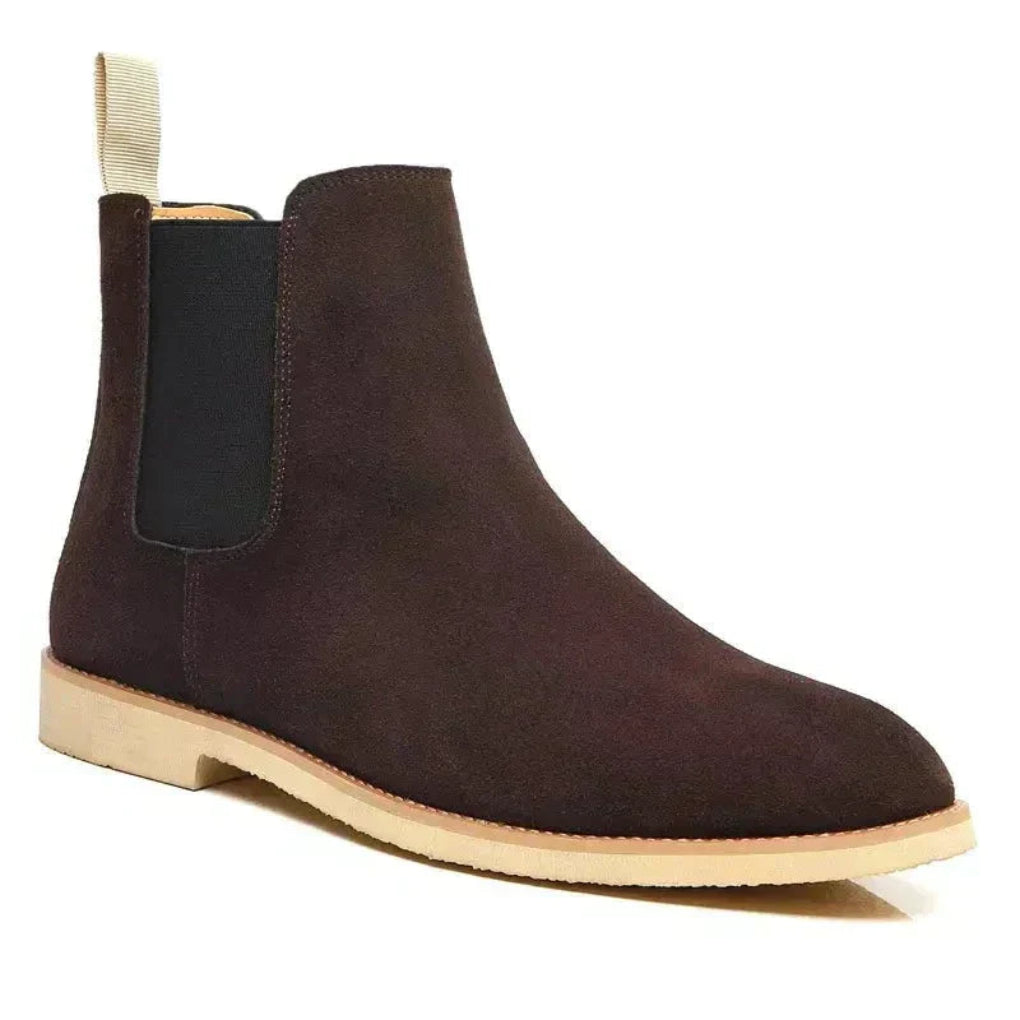 https://cdn.shopify.com/s/files/1/0659/5451/2986/files/luxe-suede-chelsea-boots-voor-dames-en-heren-stijlvol-kalfs-suede-met-leren-binnenzool-veelzijdig-en-4.webp?v=1753537180