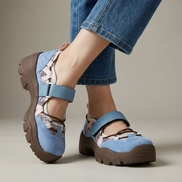 Comfortabele damesslippers met klittenbandbandje | Lichte instapschoenen