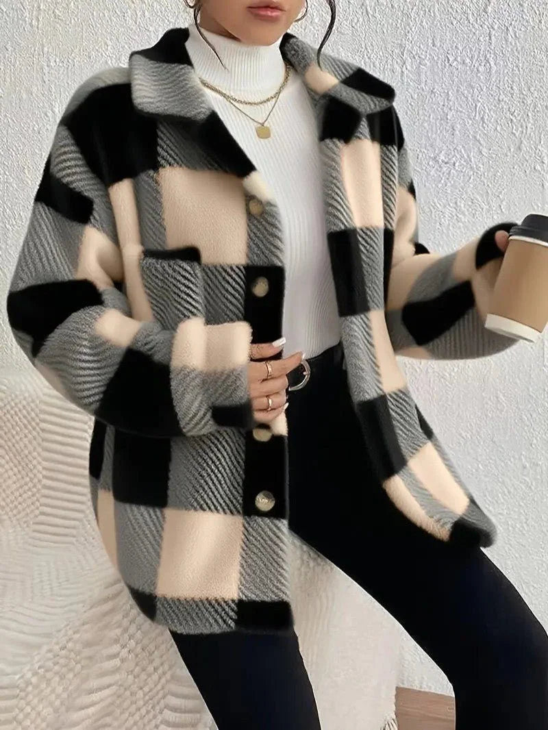 Oversized geruit jack met donzige textuur