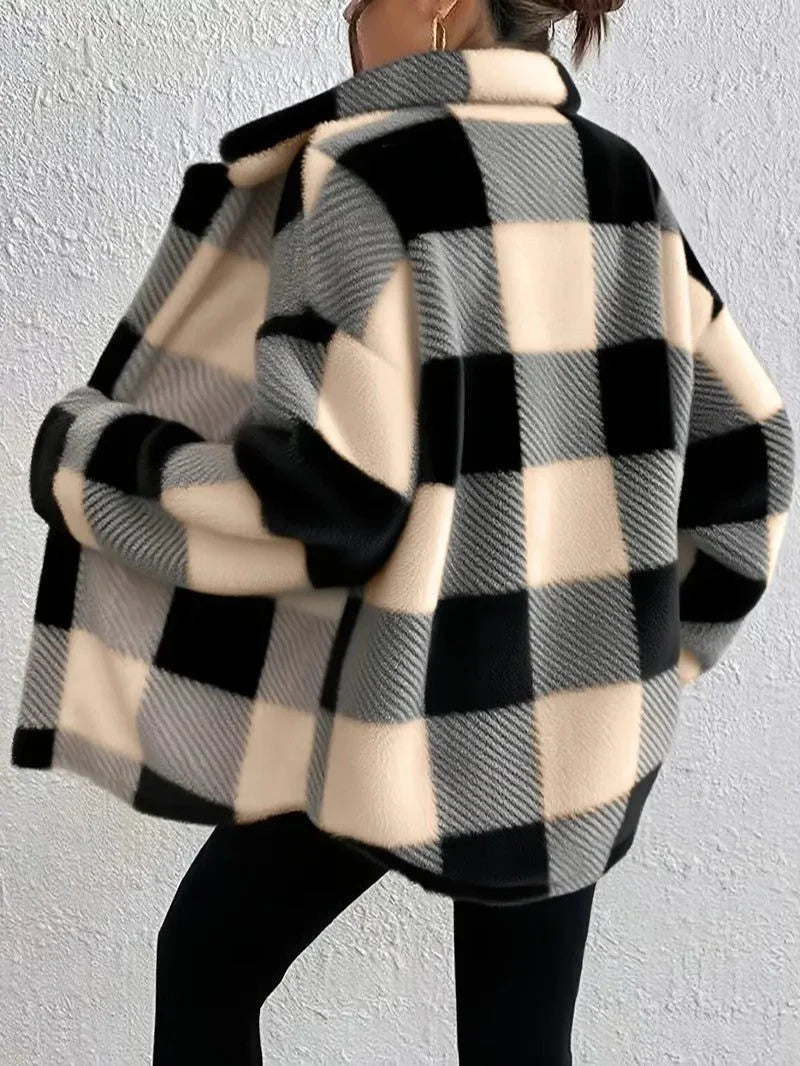 Oversized geruit jack met donzige textuur