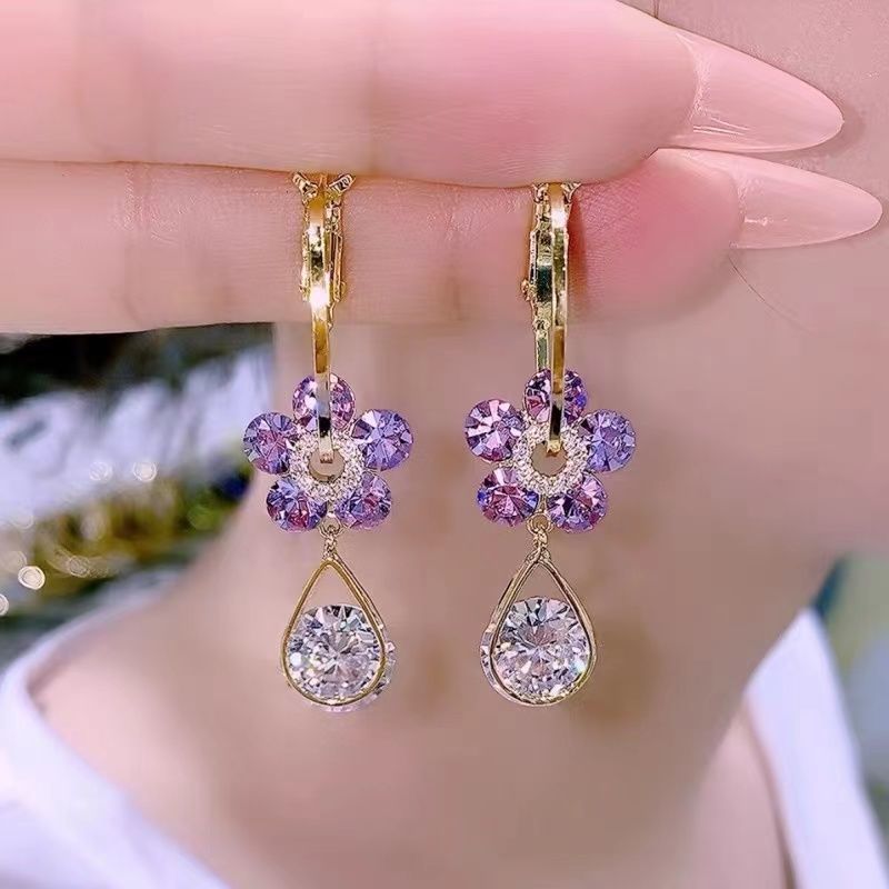 Luxe Oorbellen met Bloemmotief – LunaBloom