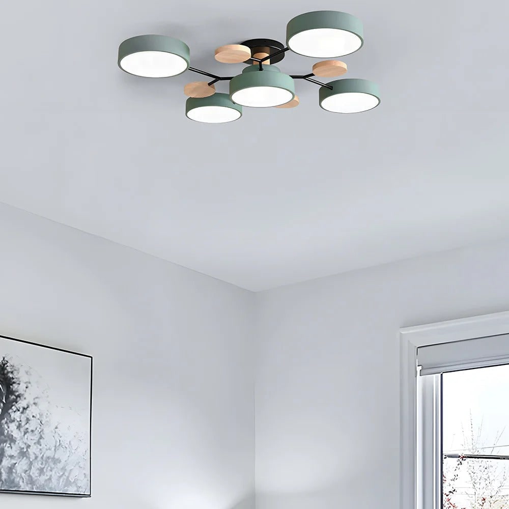 Semi-plafondlamp met moderne houtaccenten voor de slaapkamer