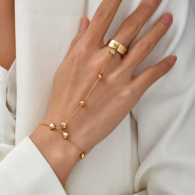 Liora | Gouden Hand Chain Armband - SkinzLine
