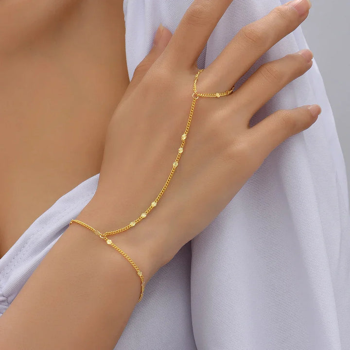 Liora | Gouden Hand Chain Armband - SkinzLine