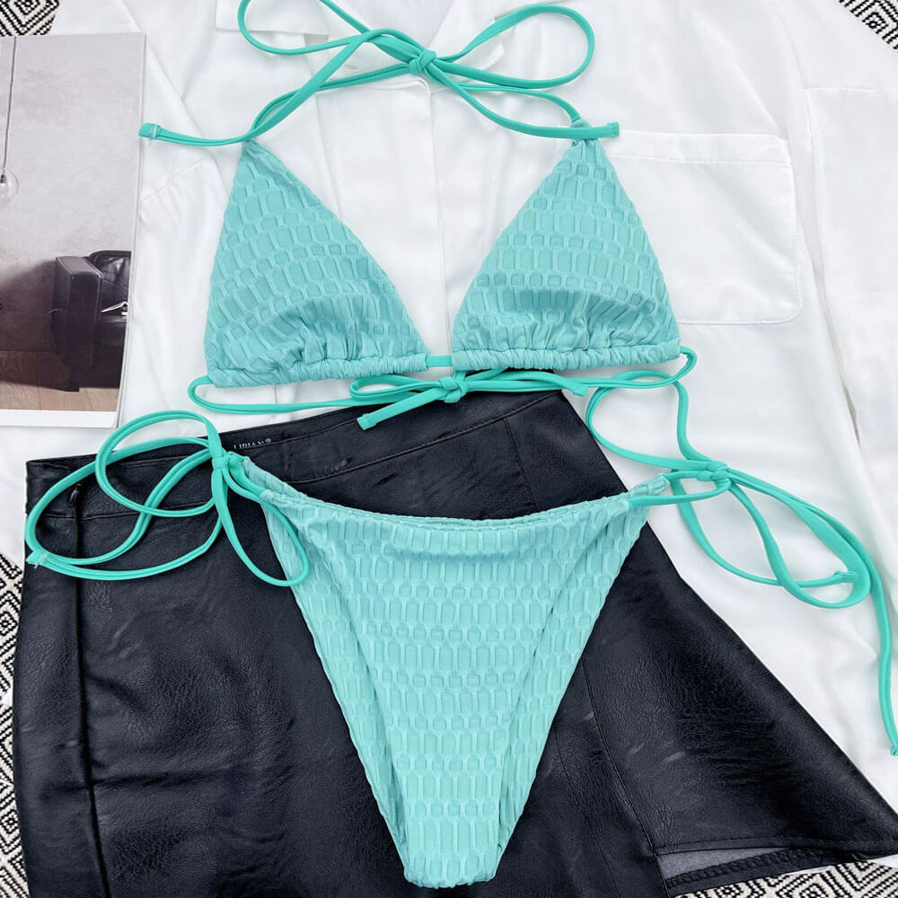 Trendy Geweven Triangle Bikini met Striksluiting – Brazilian Two Piece - SkinzLine
