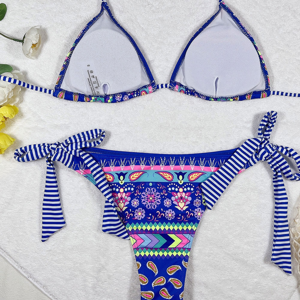 
                  
                    Maritieme Bloemenprint Braziliaanse Bikini met Striksluiting - SkinzLine
                  
                