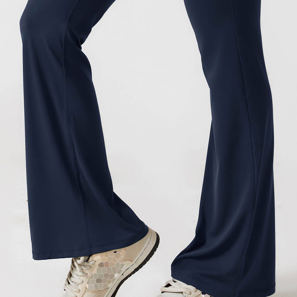 
                  
                    SkinzLine Flared Jumpsuit met V-Rug - SkinzLine
                  
                