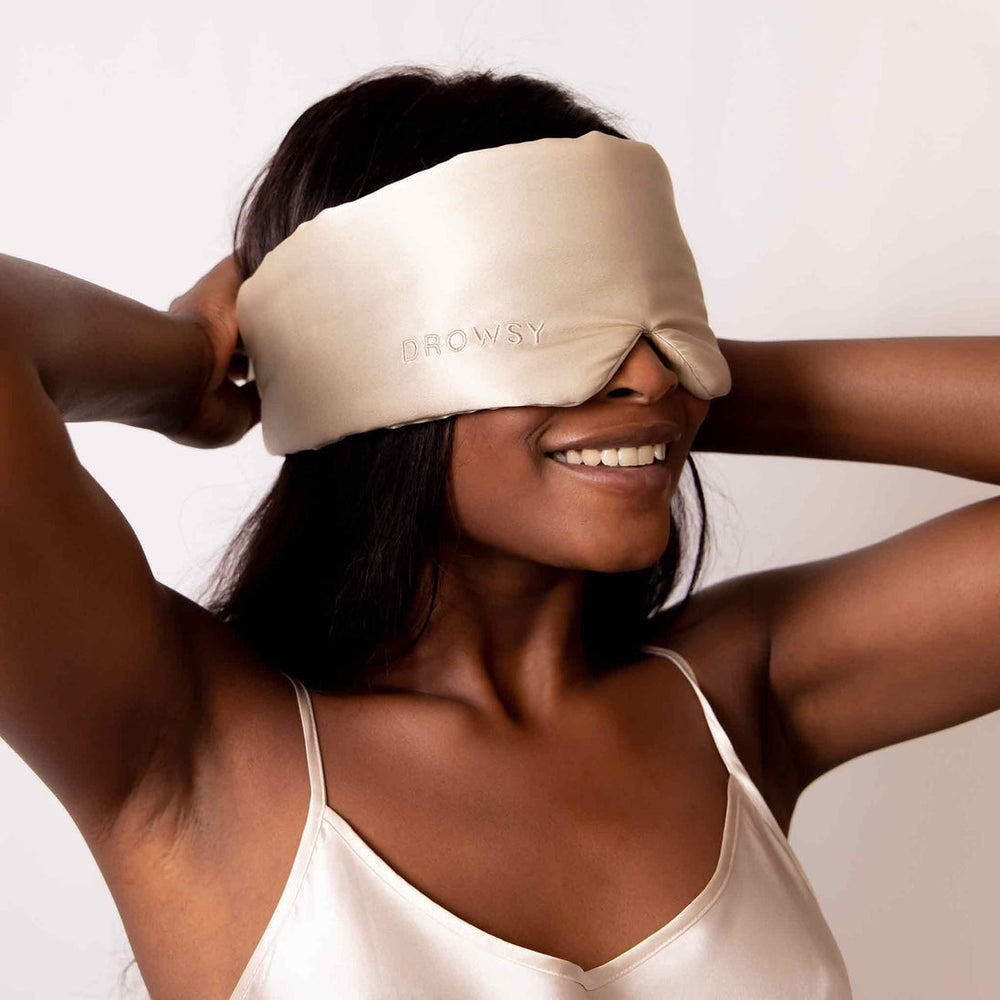
                  
                    Luxe Zijde Slaapmasker - RelaxMask - SkinzLine
                  
                