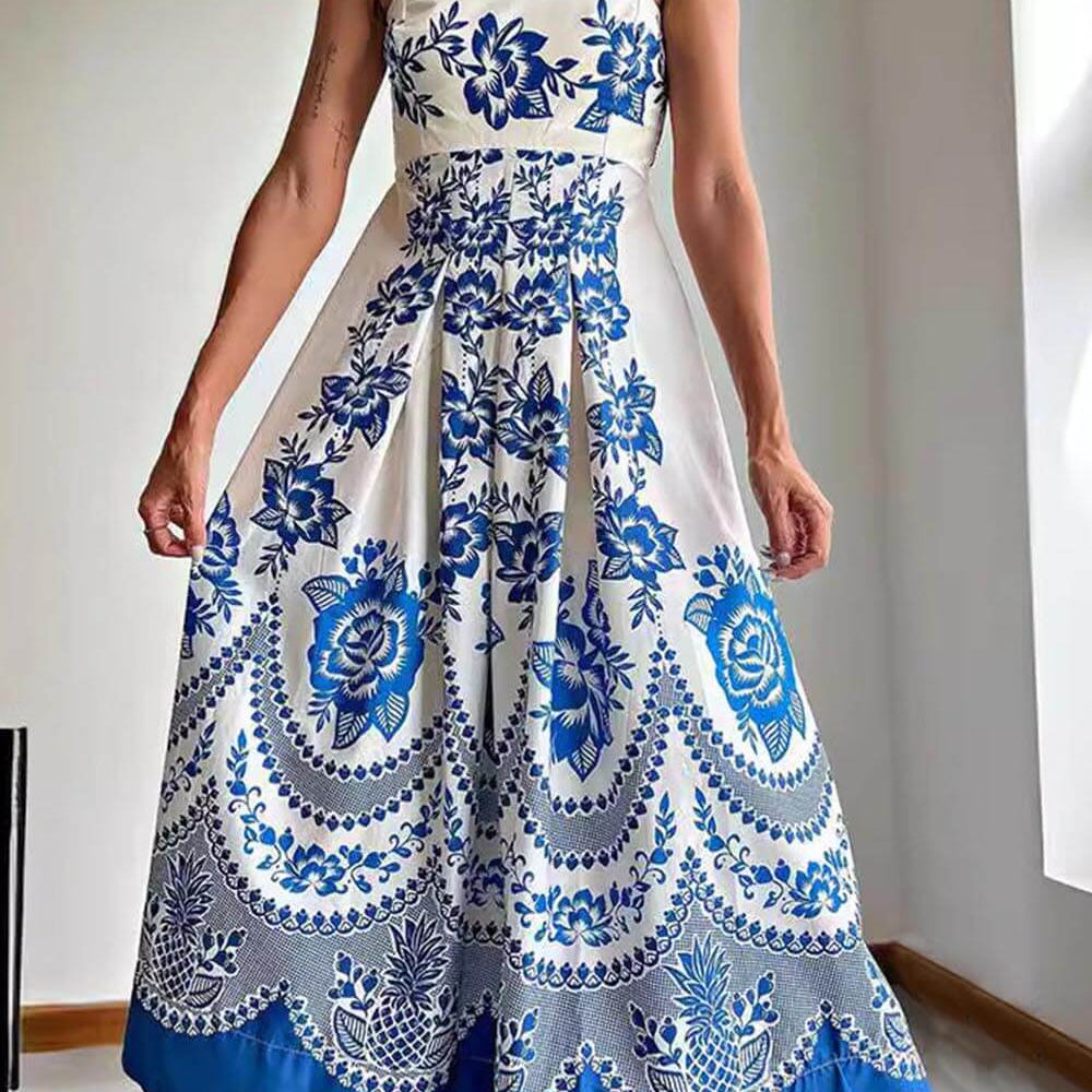 
                  
                    Athenia - Wit Blauwe Elegante Maxi Jurk met Print - SkinzLine
                  
                