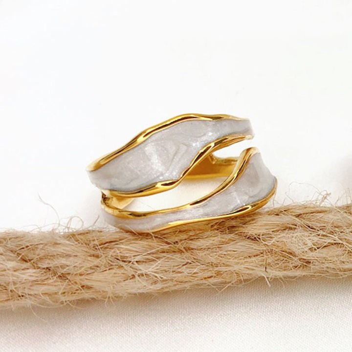 Nina | Gouden Wave Emaille Ring - SkinzLine