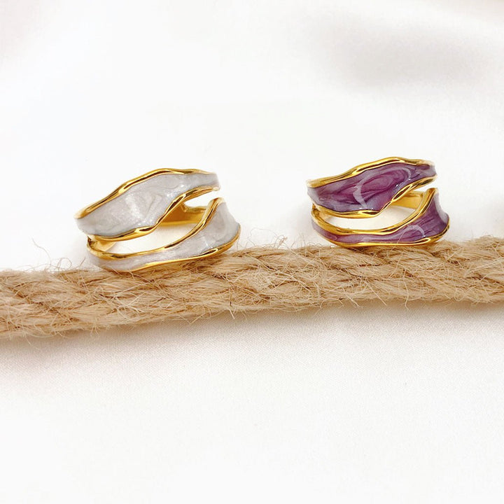 Nina | Gouden Wave Emaille Ring - SkinzLine