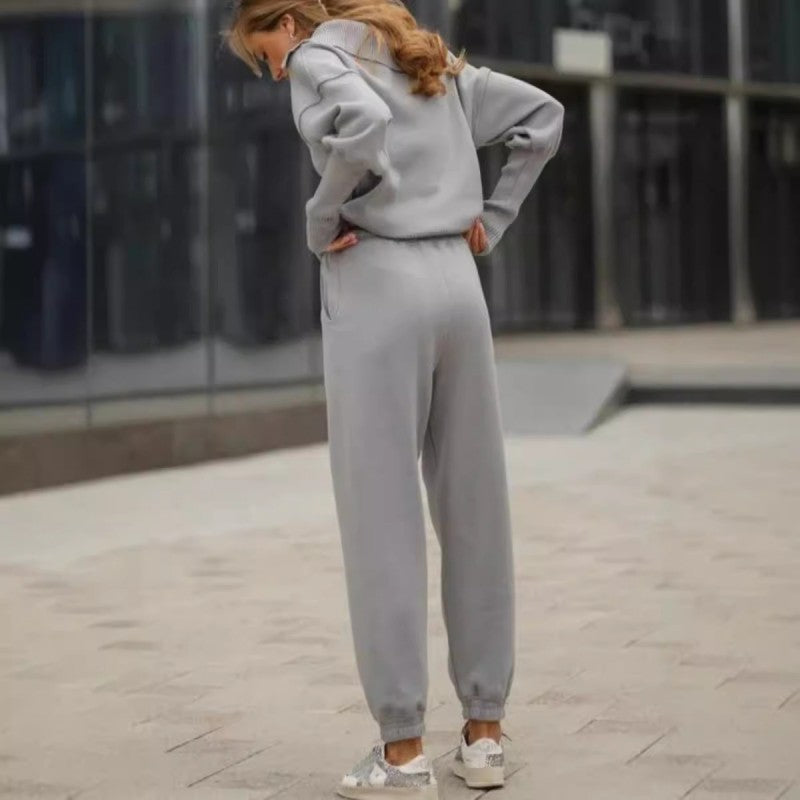 
                  
                    Larina | Warme Dames Lounge Set met Halve Rits - SkinzLine
                  
                