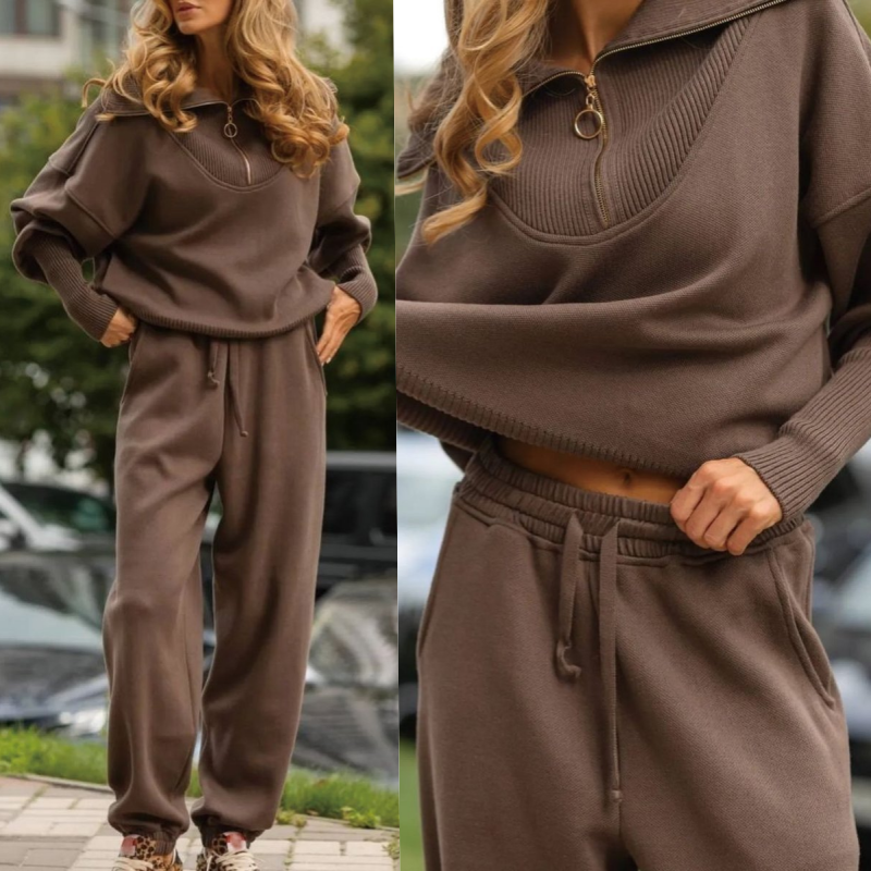 
                  
                    Larina | Warme Dames Lounge Set met Halve Rits - SkinzLine
                  
                