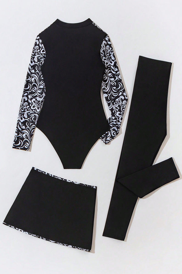 
                  
                    Modest Islamitisch Burkini Zwempak met Lange Mouwen – Driedelig UPF50+ Rash Guard met Rok en Broek - SkinzLine
                  
                