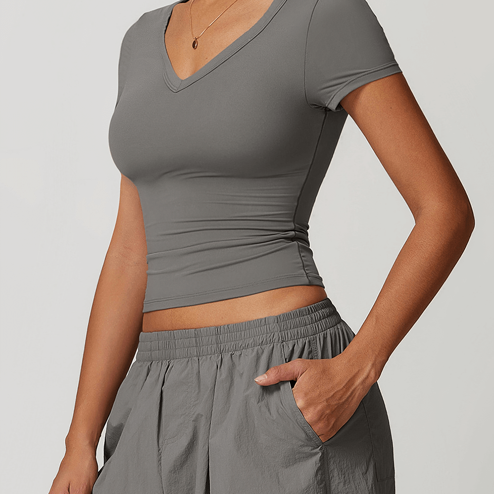 
                  
                    Dames Sport T-Shirt V-Hals – Sneldrogend - SkinzLine
                  
                