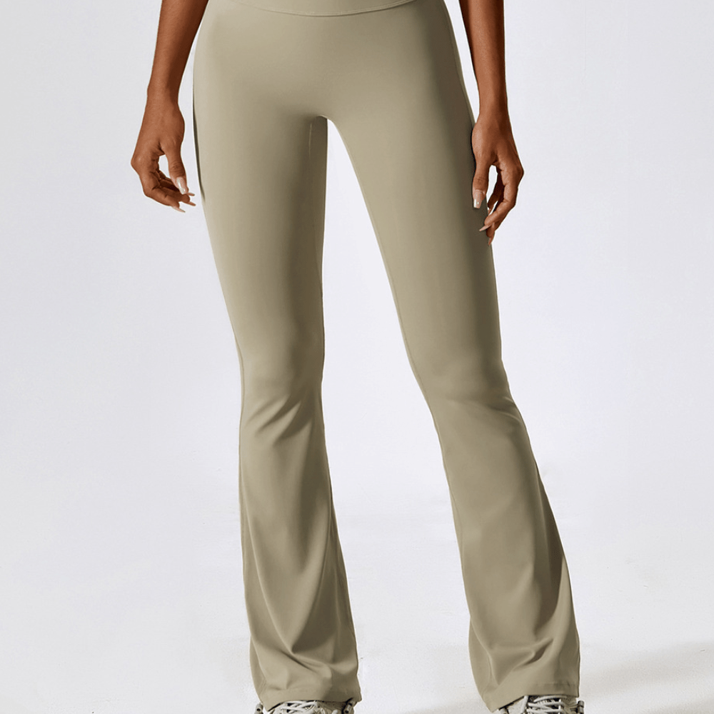 
                  
                    Shaping Flared Leggings – Hoge Taille & Comfortabele Fit - SkinzLine
                  
                