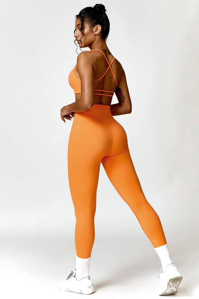 
                  
                    Triangle Sport BH & Leggings Set - Yoga & Fitness - SkinzLine
                  
                