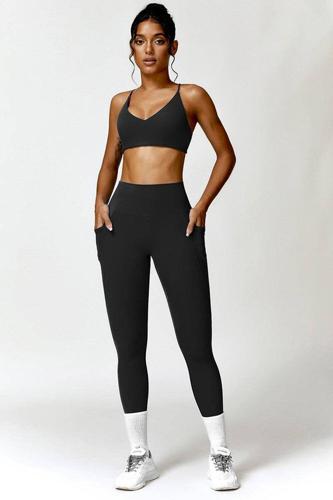 
                  
                    Triangle Sport BH & Leggings Set - Yoga & Fitness - SkinzLine
                  
                