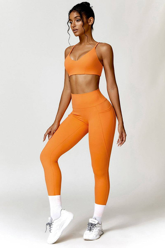 
                  
                    Triangle Sport BH & Leggings Set - Yoga & Fitness - SkinzLine
                  
                
